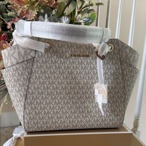 Michael Kors Large Tote Brand New Authentic 13x10